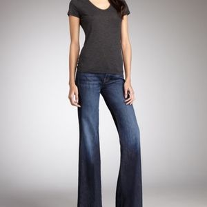 Extremely Rare 7 for All Mankind Dark Wash Dojo Flare Jean 26 x 29inseam